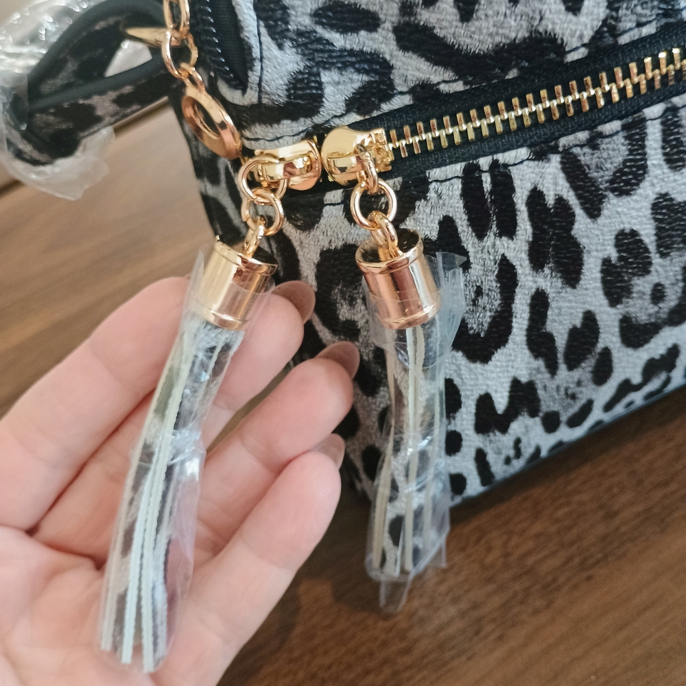 Leopard Print Crossbody Bag - Black & White - Picture 2 of 6